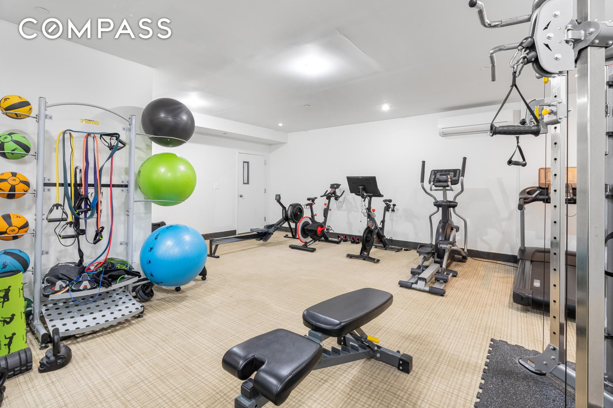 #15 photo, 5-25 47th Road, Long Island City , NY 11101