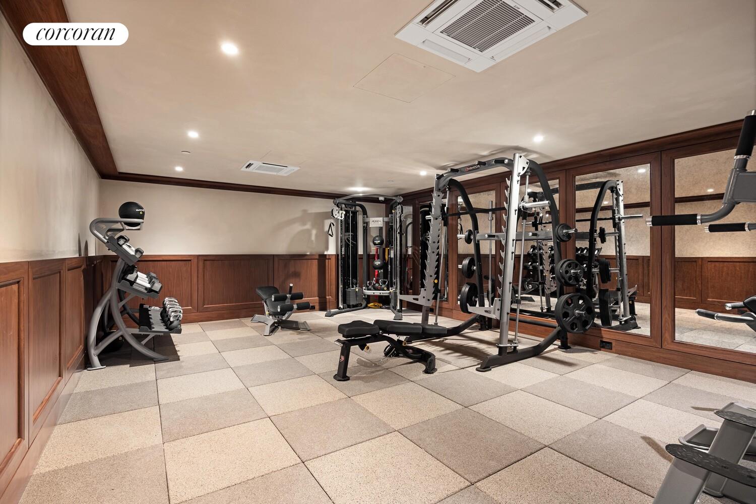 #11 photo, 127 KENT Avenue, ब्रुकलीन Williamsburg , NY 11249