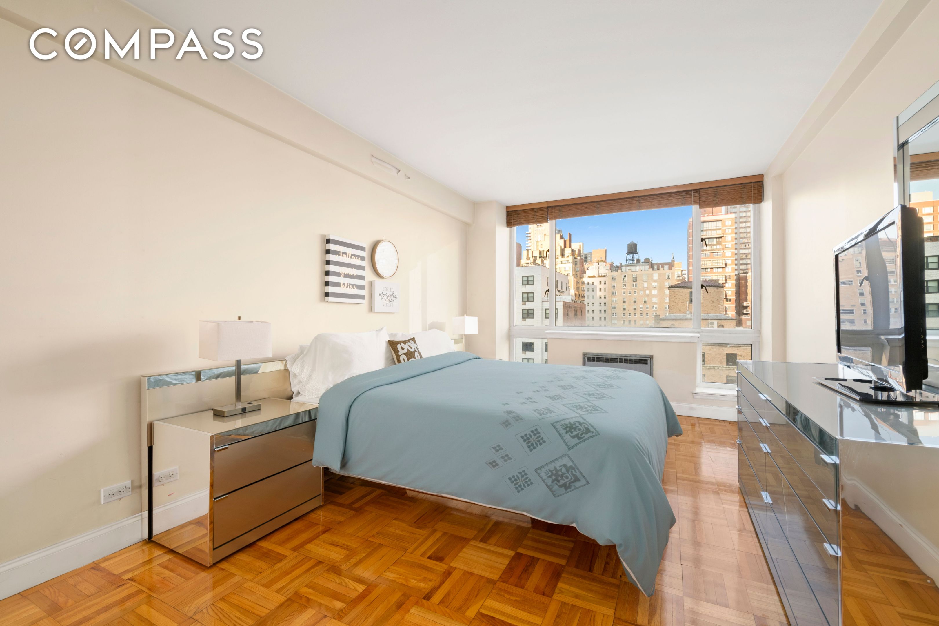 #10 photo, 333 E 69th Street, 맨해튼 Lenox Hill , NY 10021