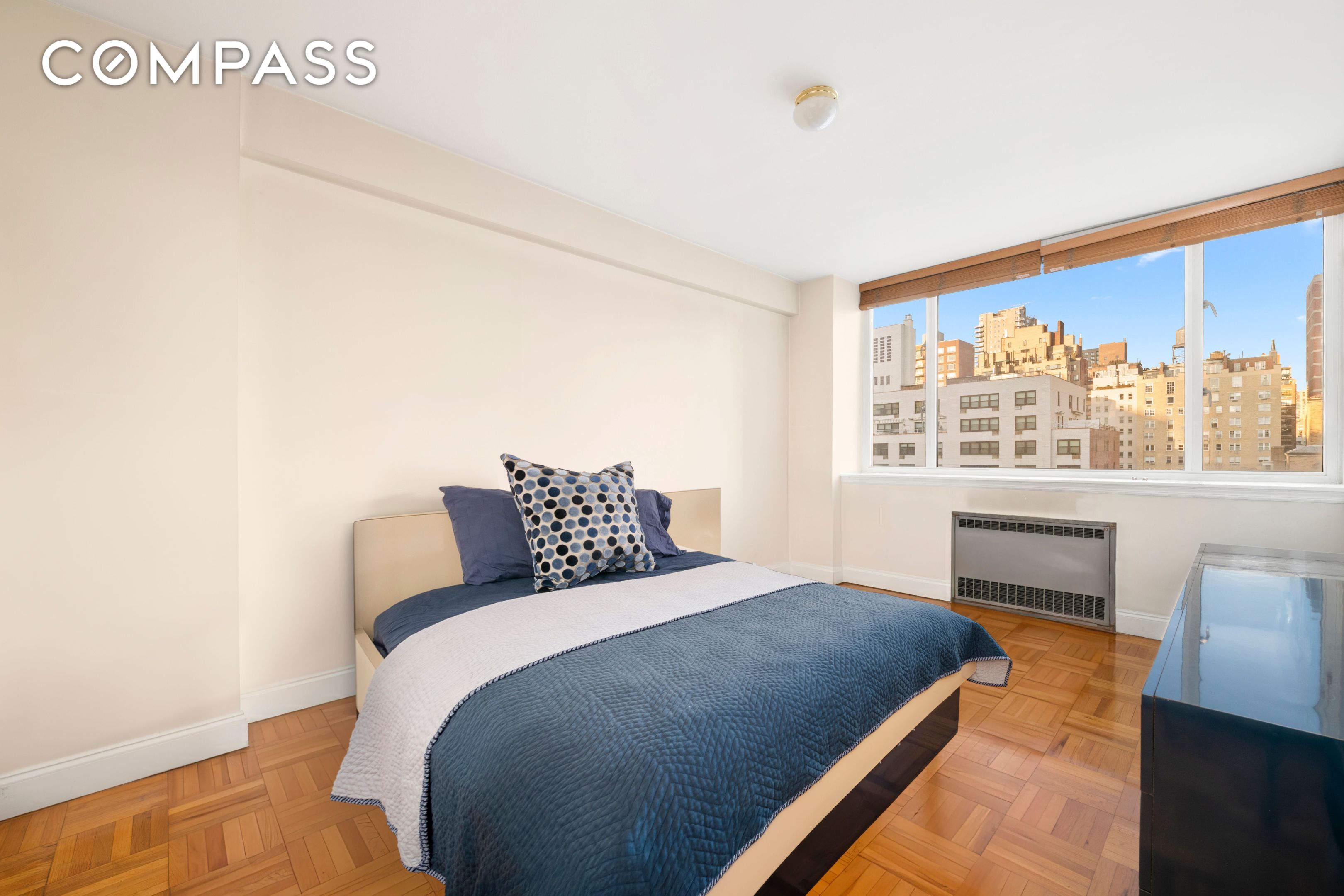 #12 photo, 333 E 69th Street, 맨해튼 Lenox Hill , NY 10021