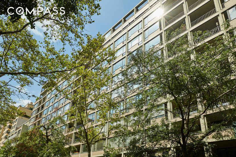 #13 photo, 333 E 69th Street, 맨해튼 Lenox Hill , NY 10021