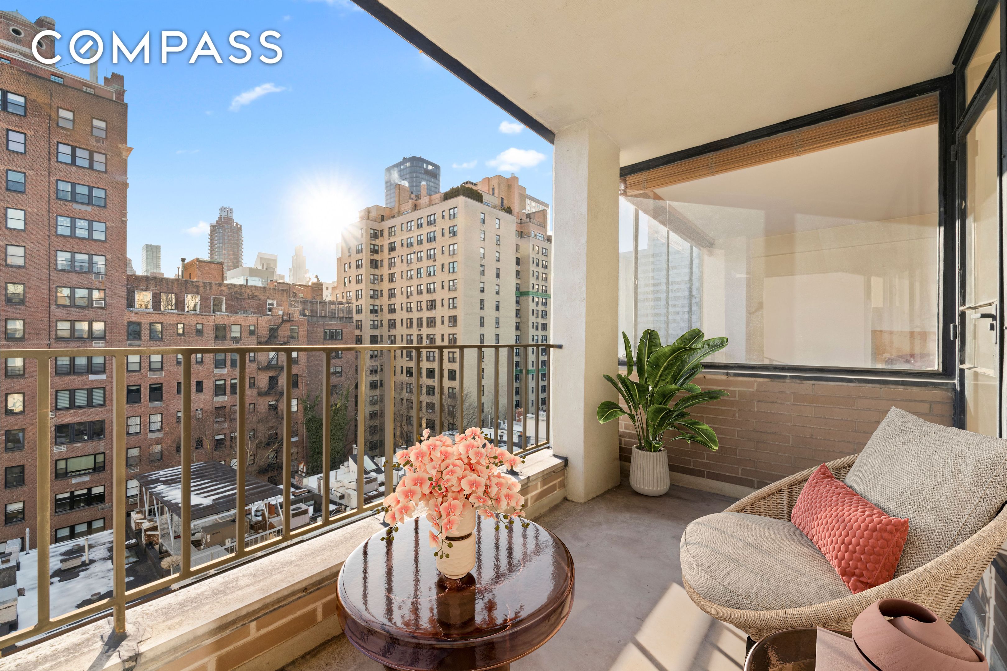 #3 photo, 333 E 69th Street, 맨해튼 Lenox Hill , NY 10021