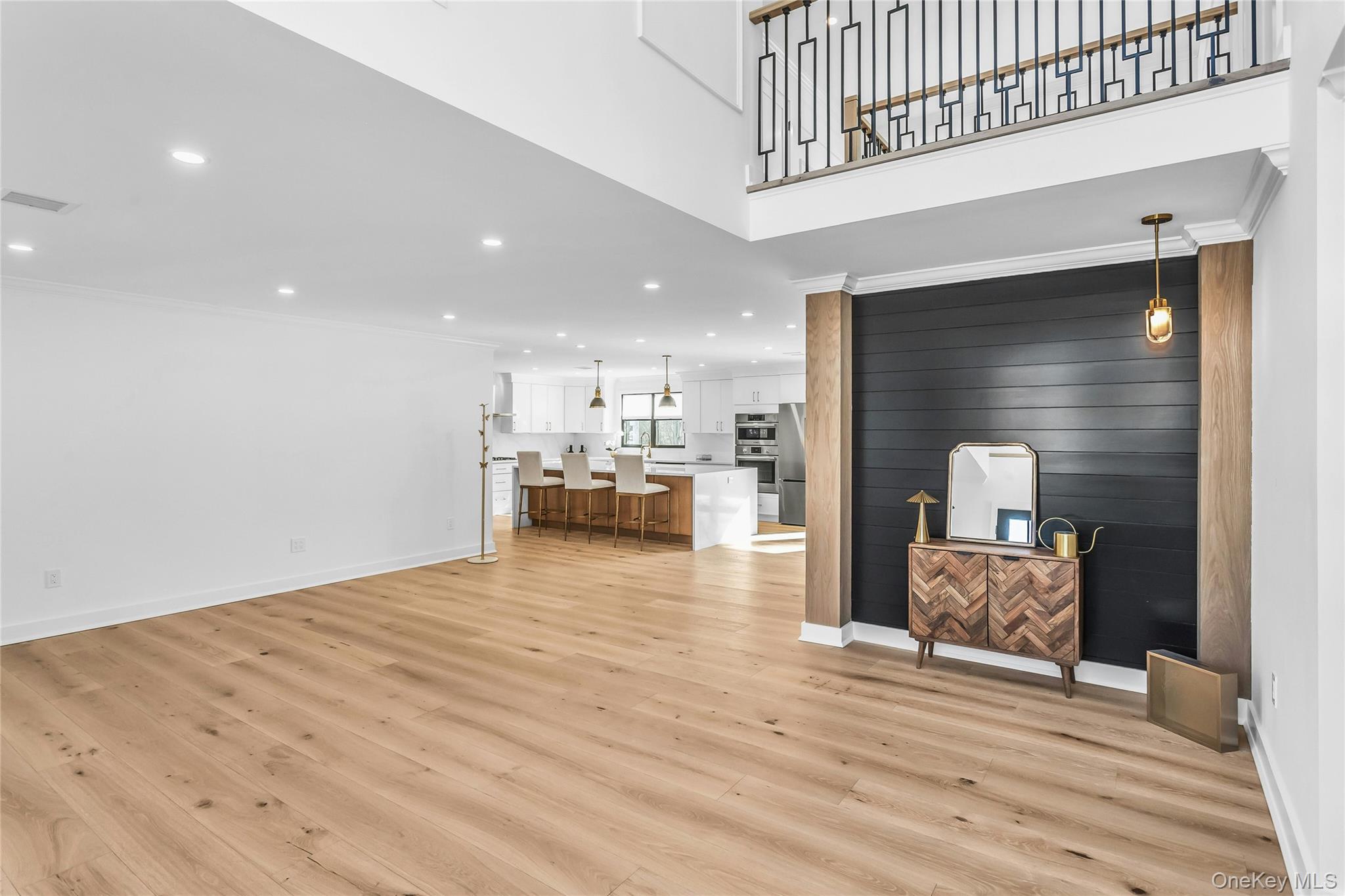 #7 photo, 8 Allison Drive, Old Bethpage , NY 11804