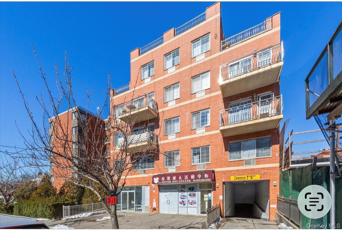 #12 photo, 13939 35th Avenue, Flushing , NY 11354