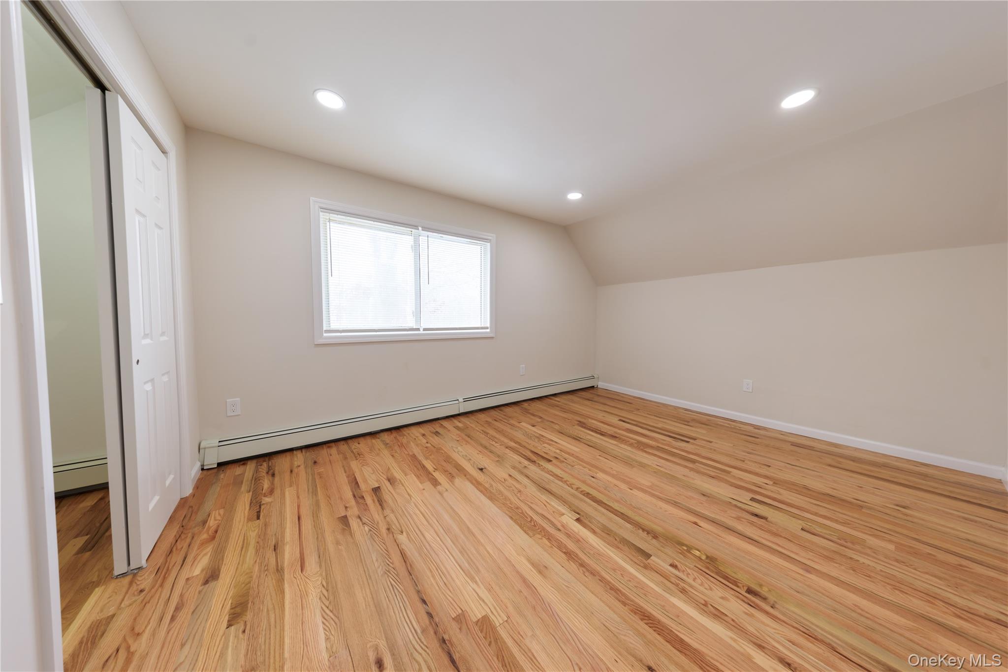 #13 photo, 58 Norfleet Lane, सफ़ोक काउंटी Coram , NY 11727