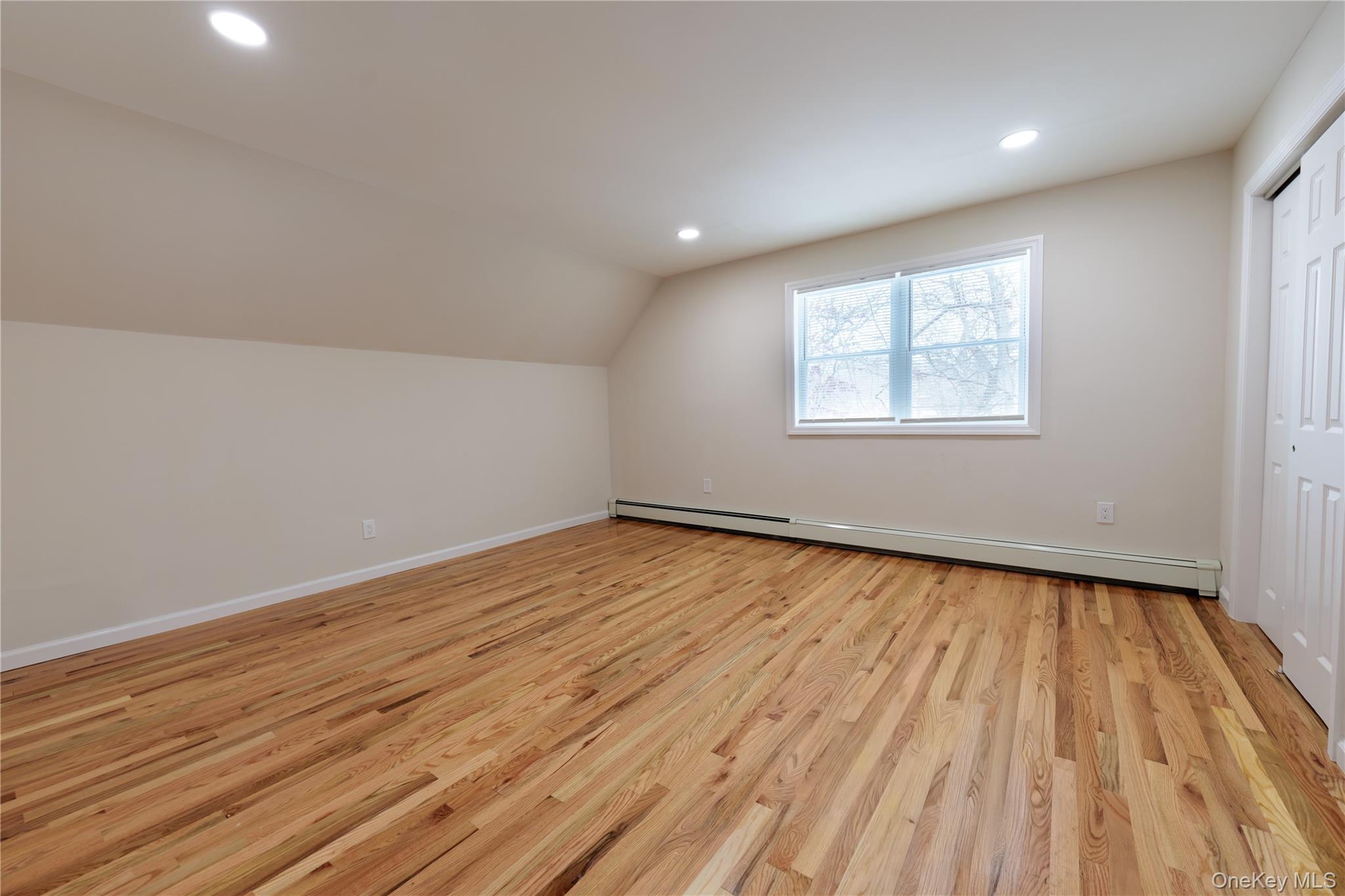 #16 photo, 58 Norfleet Lane, सफ़ोक काउंटी Coram , NY 11727