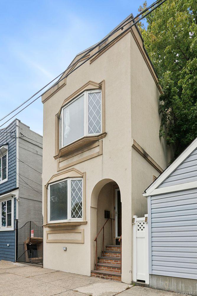 #2 photo, 7809 77th Avenue, Glendale , NY 11385