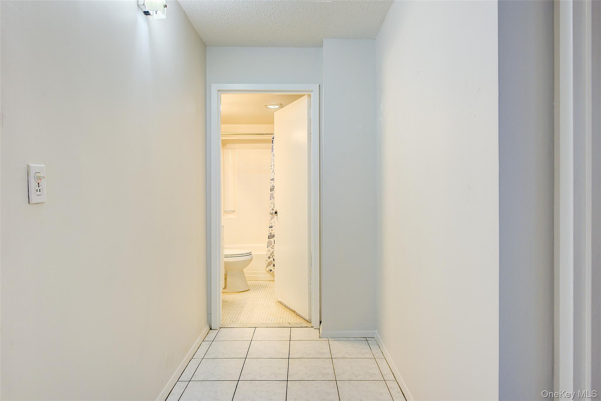 #15 photo, 209-33 26th Avenue, बेसाइड Bayside , NY 11360