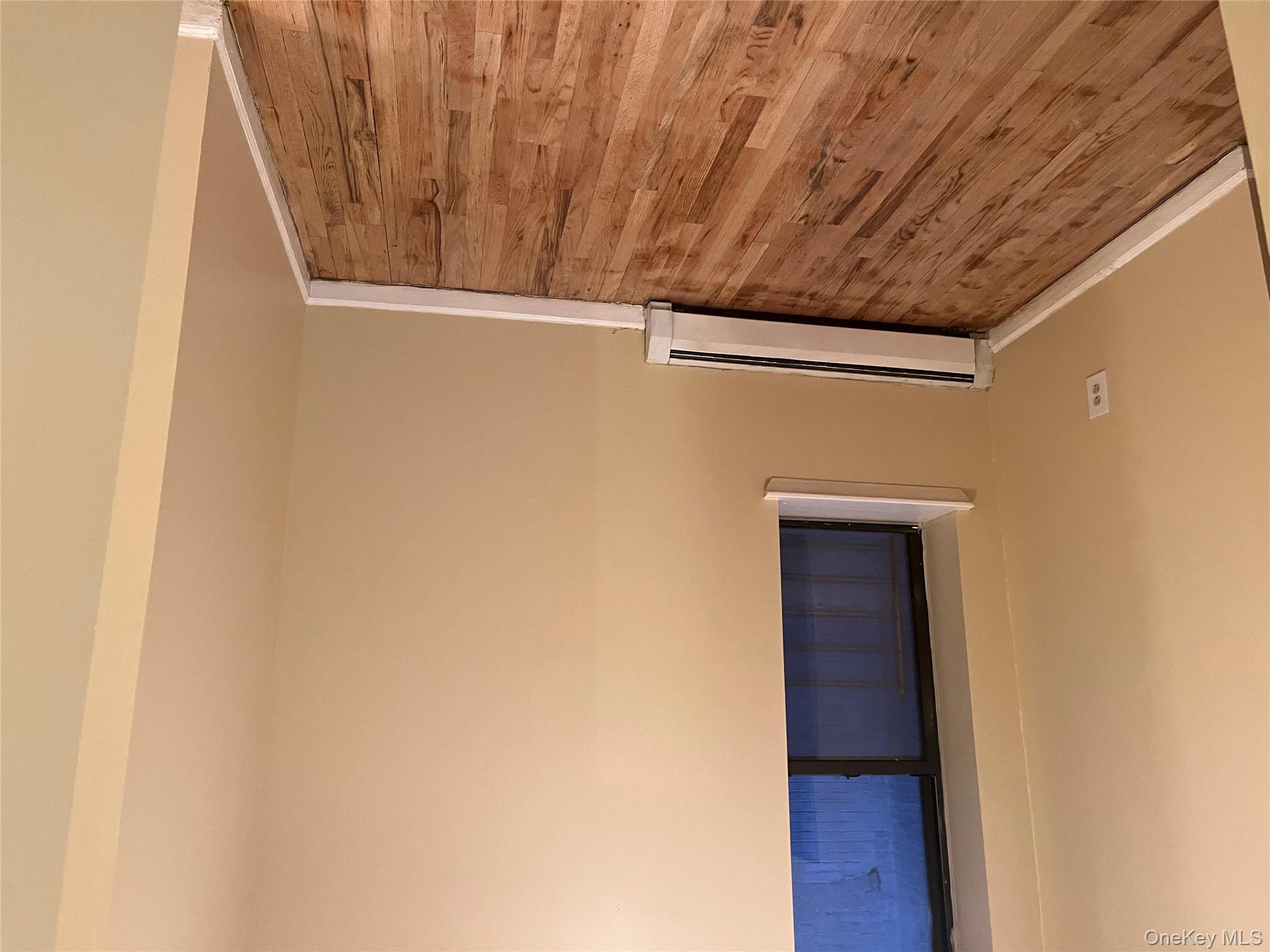 #6 photo, 246 Sumpter Street, Brooklyn , NY 11233