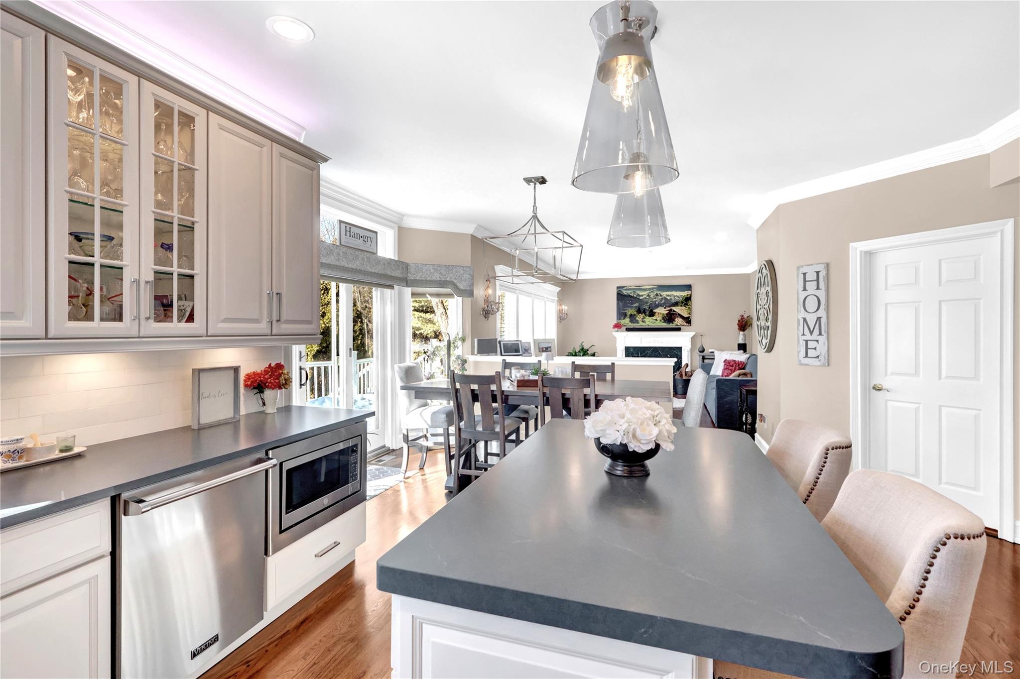 #18 photo, 5 Frost Valley Road, Mount Sinai , NY 11766