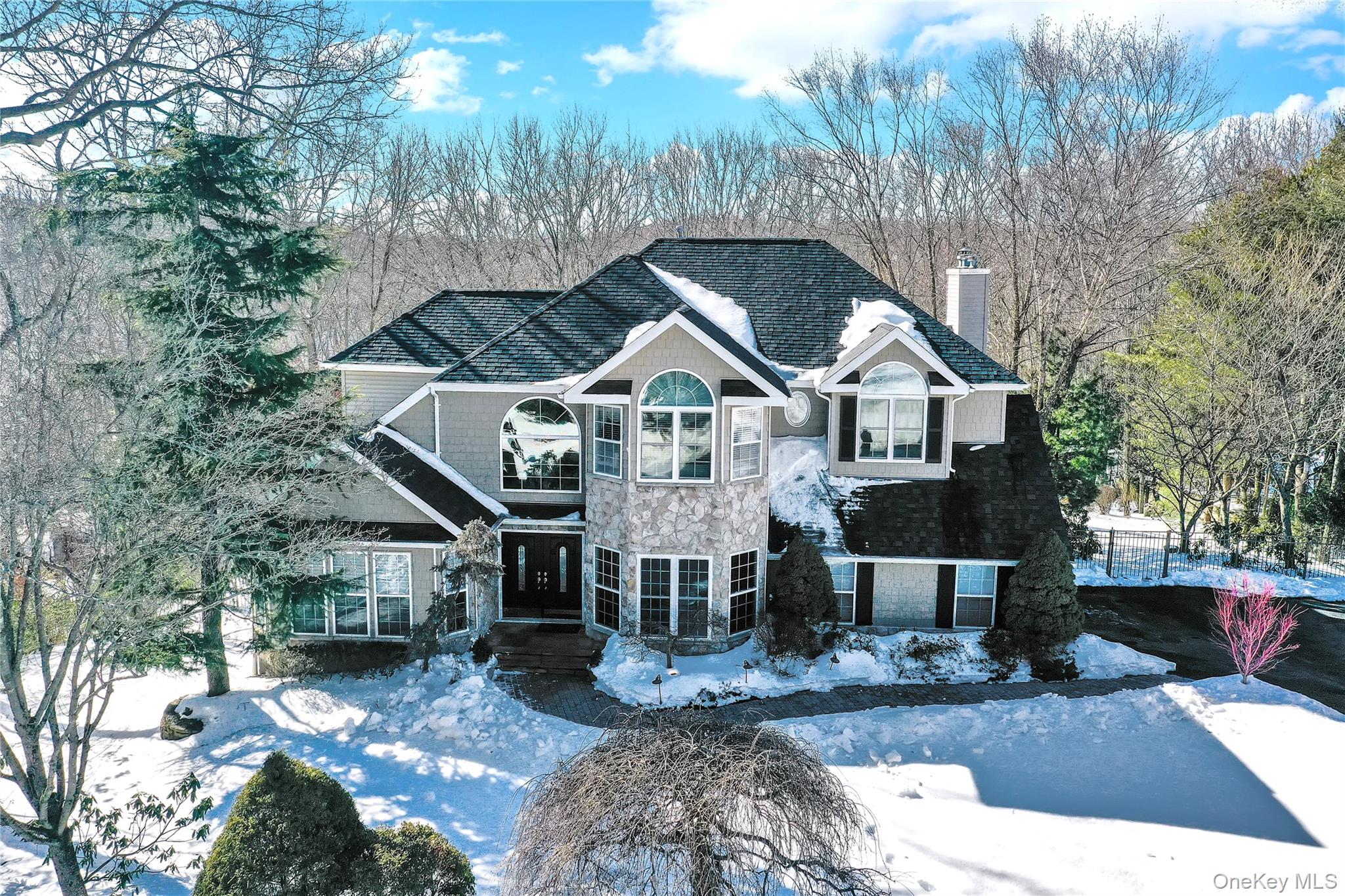 #4 photo, 5 Frost Valley Road, Mount Sinai , NY 11766