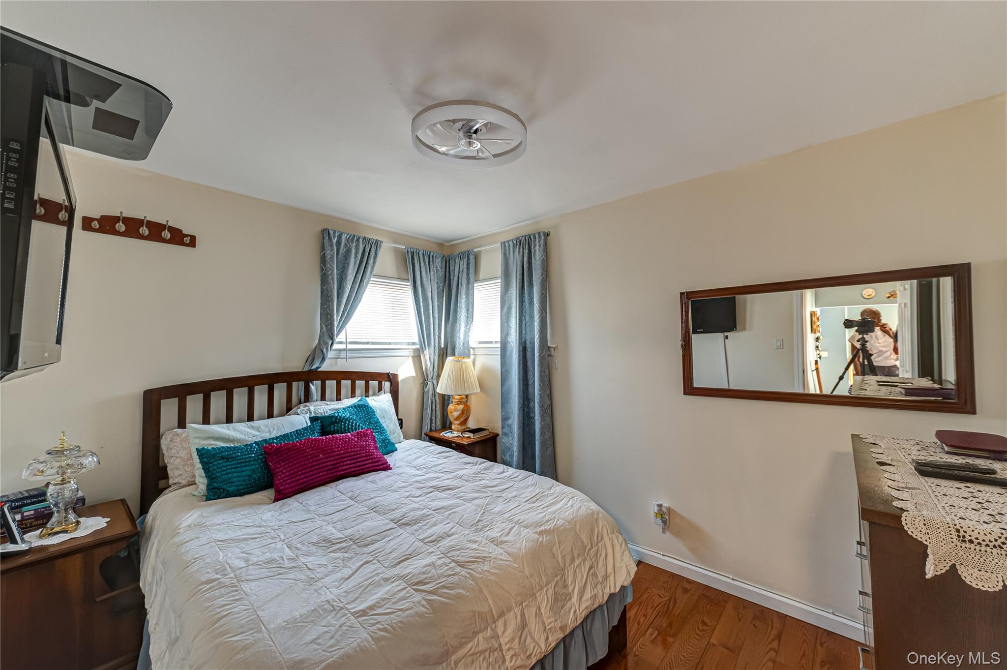 #13 photo, 389 Beebe Court, North Babylon , NY 11703