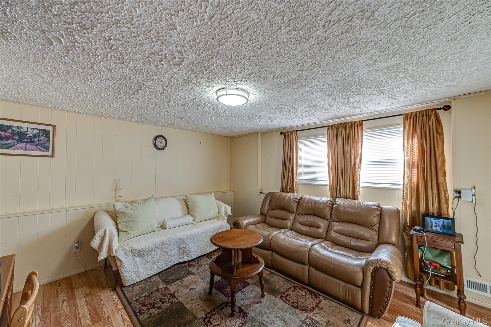 #18 photo, 389 Beebe Court, North Babylon , NY 11703