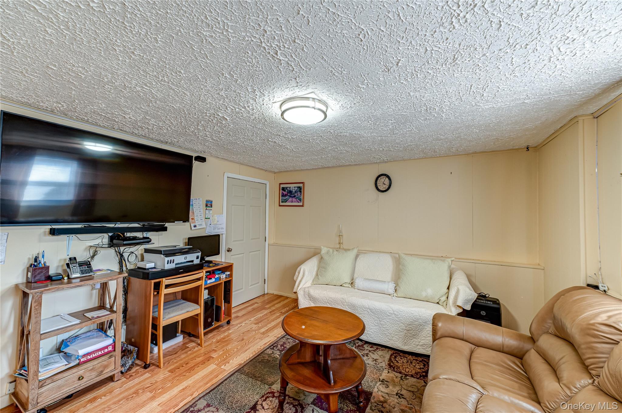 #19 photo, 389 Beebe Court, North Babylon , NY 11703