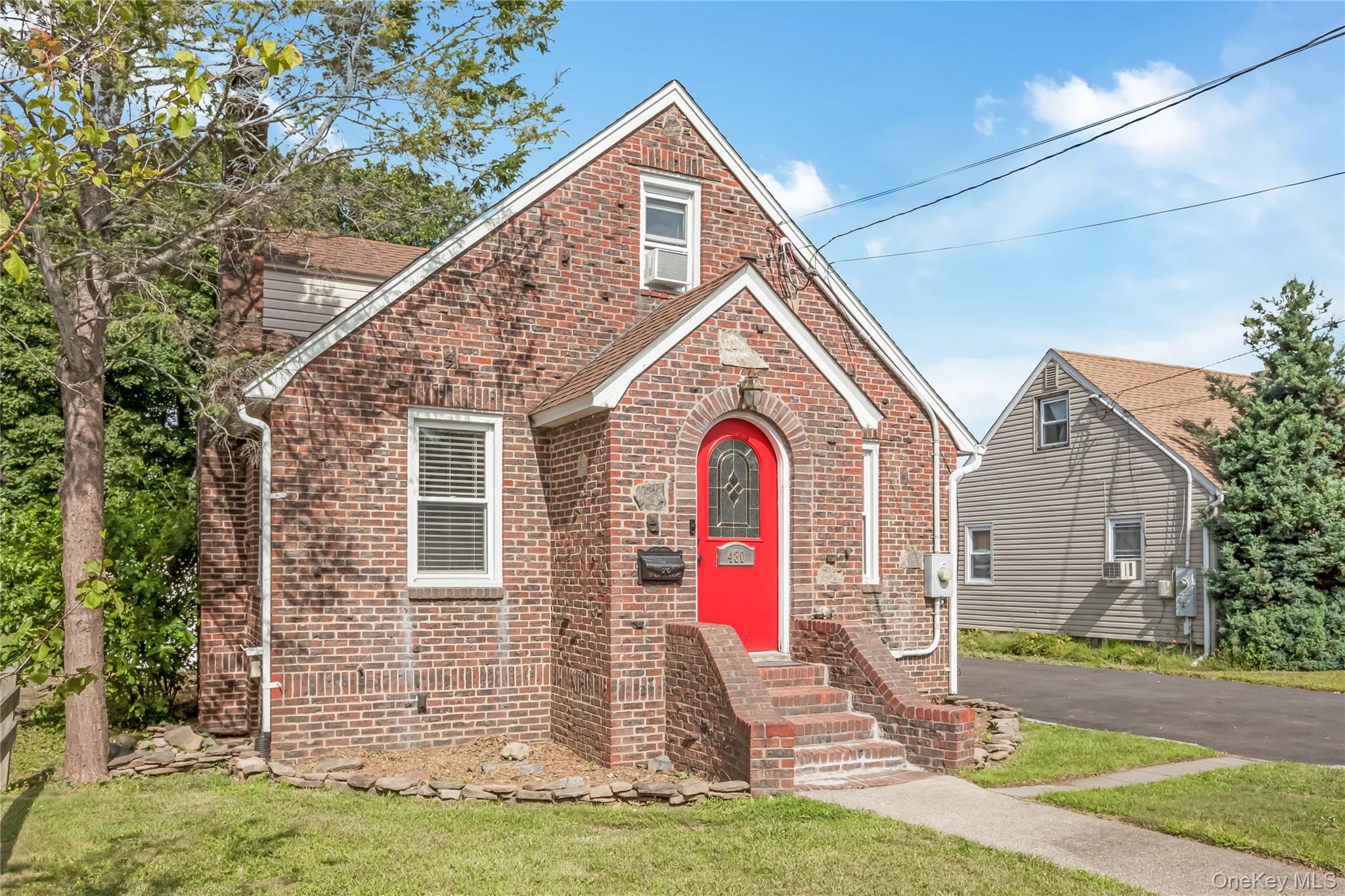 #1 photo, 430 Staples Street, Farmingdale , NY 11735