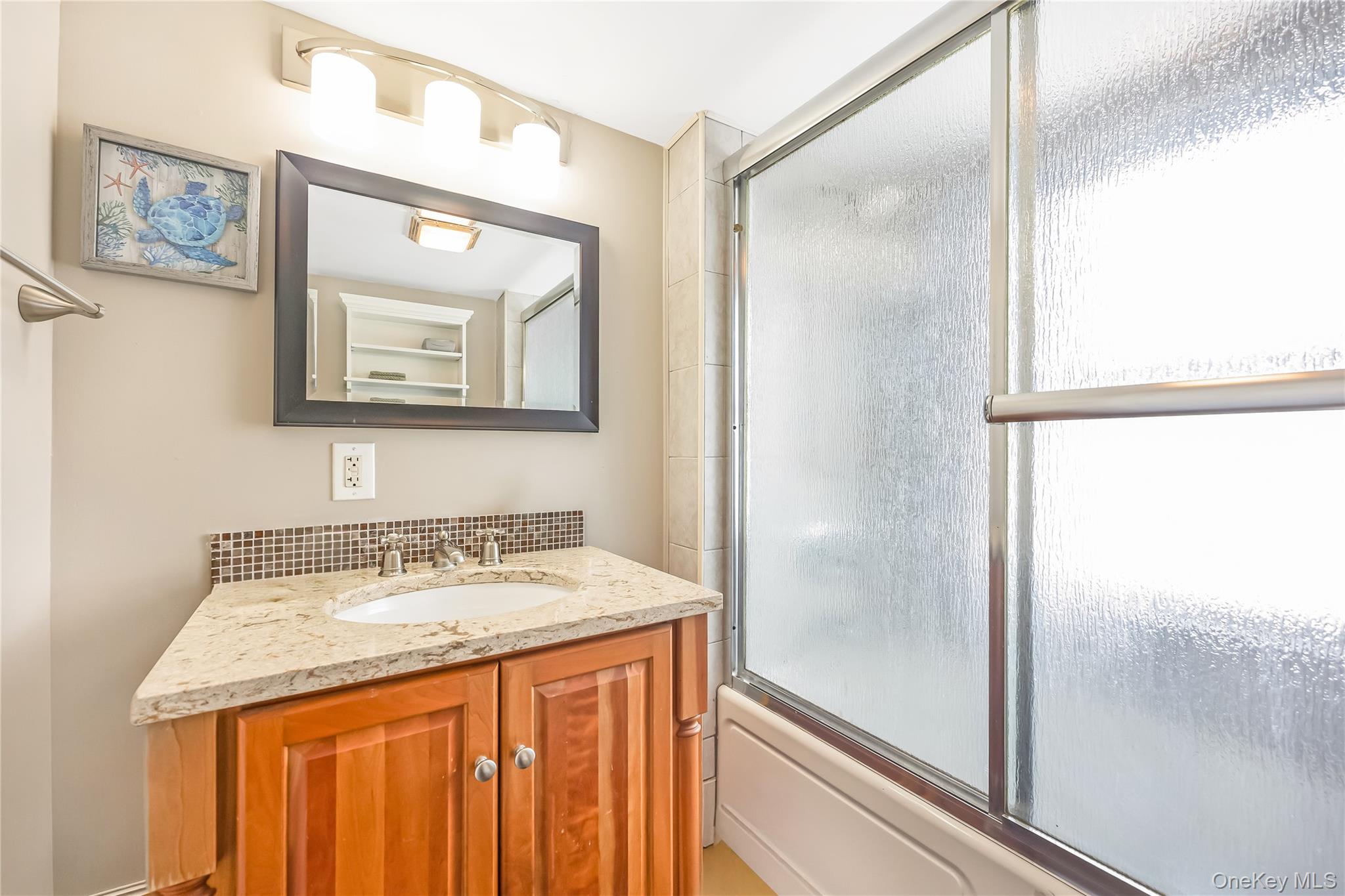 #15 photo, 430 Staples Street, Farmingdale , NY 11735