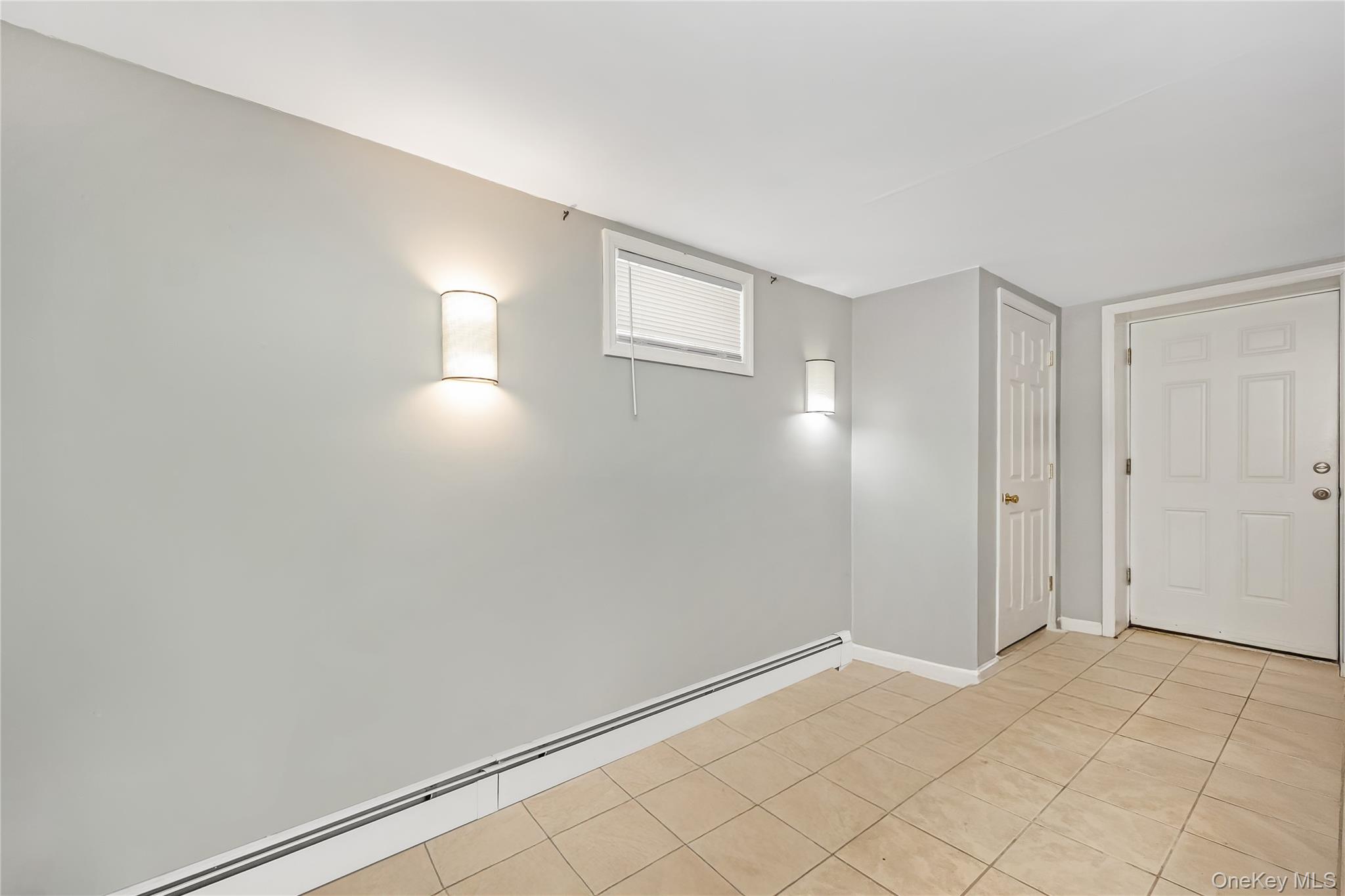 #17 photo, 430 Staples Street, Farmingdale , NY 11735