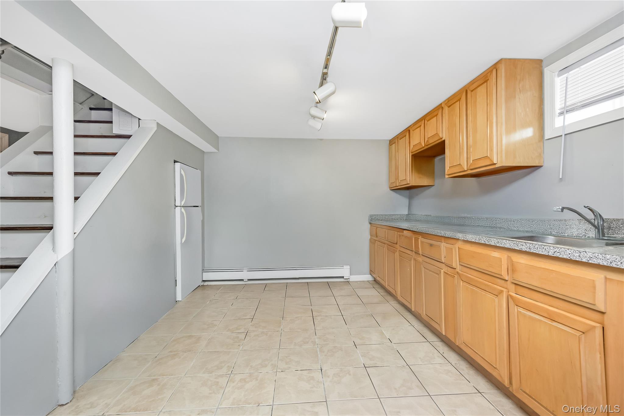 #19 photo, 430 Staples Street, Farmingdale , NY 11735