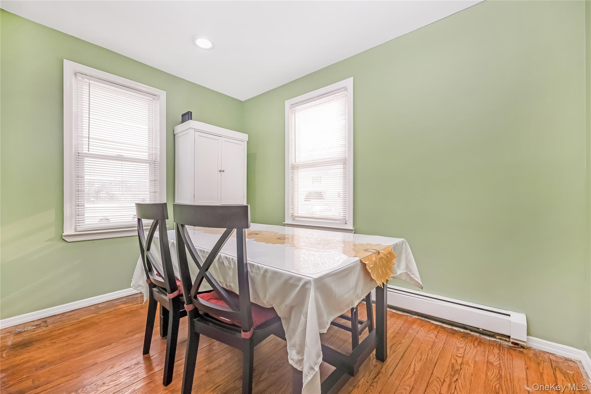 #2 photo, 430 Staples Street, Farmingdale , NY 11735