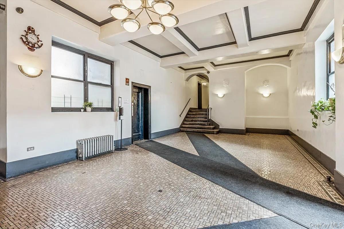 #2 photo, 50-05 43rd Avenue, קווינס Sunnyside , NY 11377