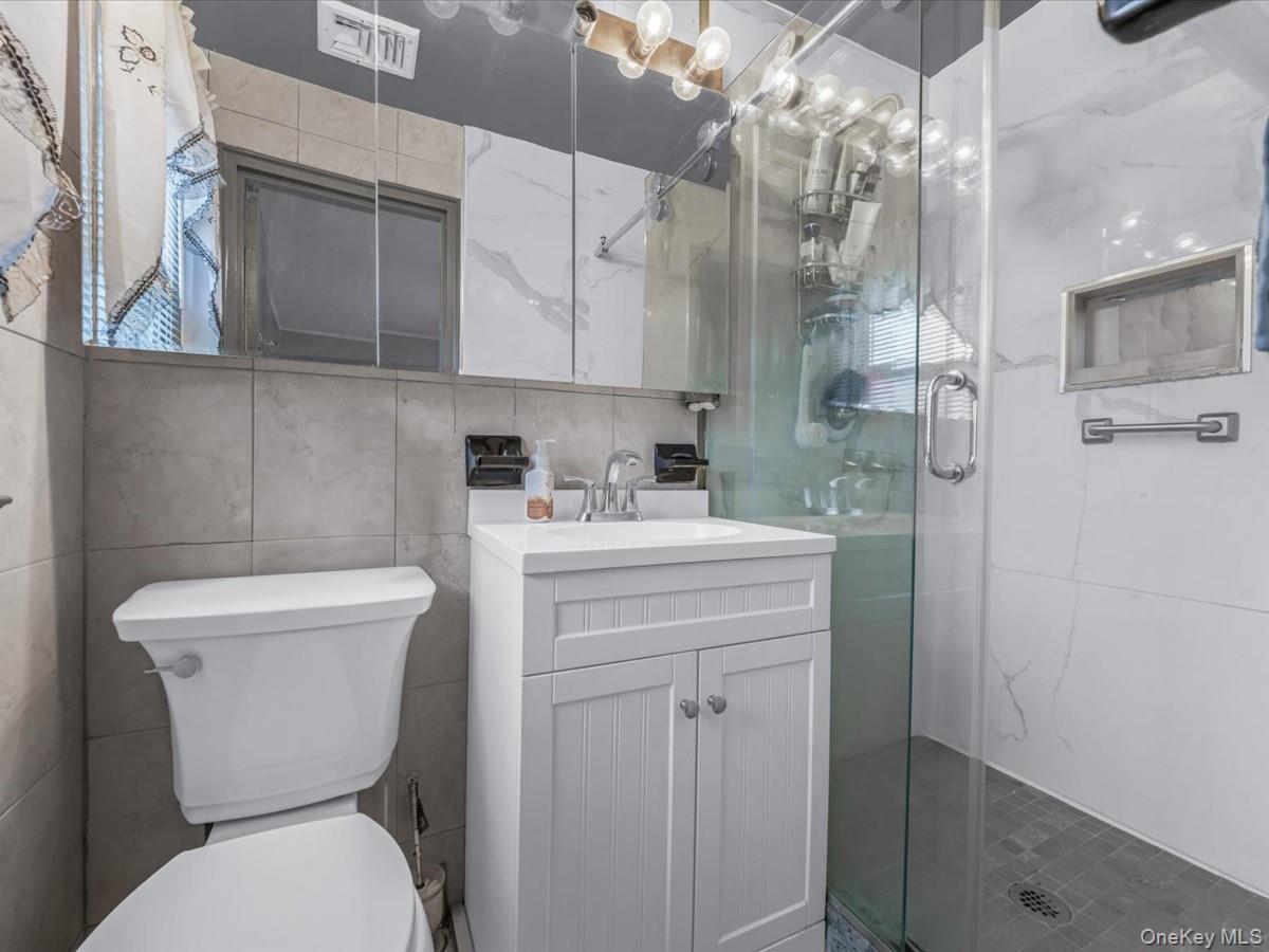 #13 photo, 1083 Northgate Court, Uniondale , NY 11553