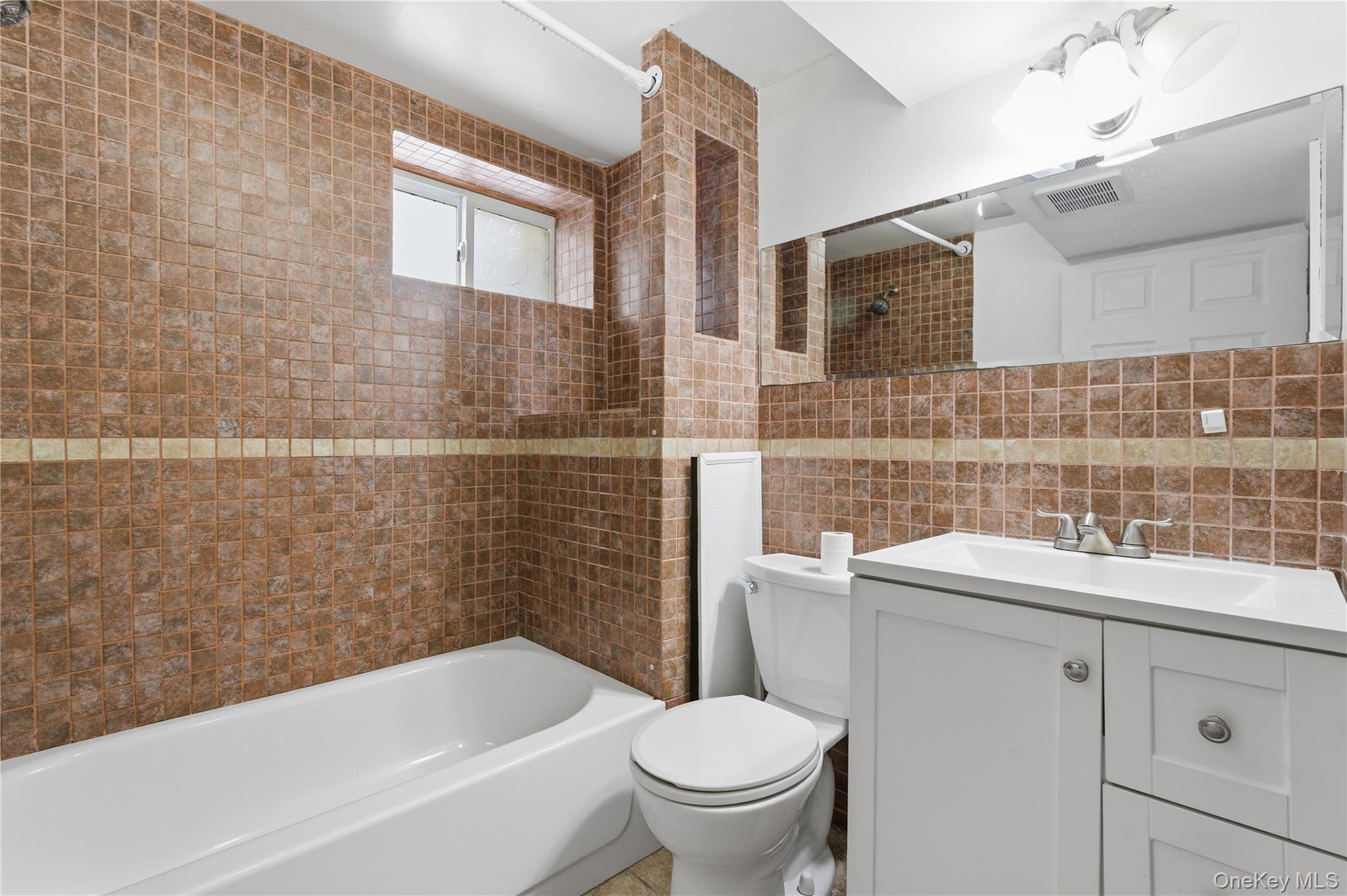 #15 photo, 10478 129th Street, Richmond Hill S. , NY 11419