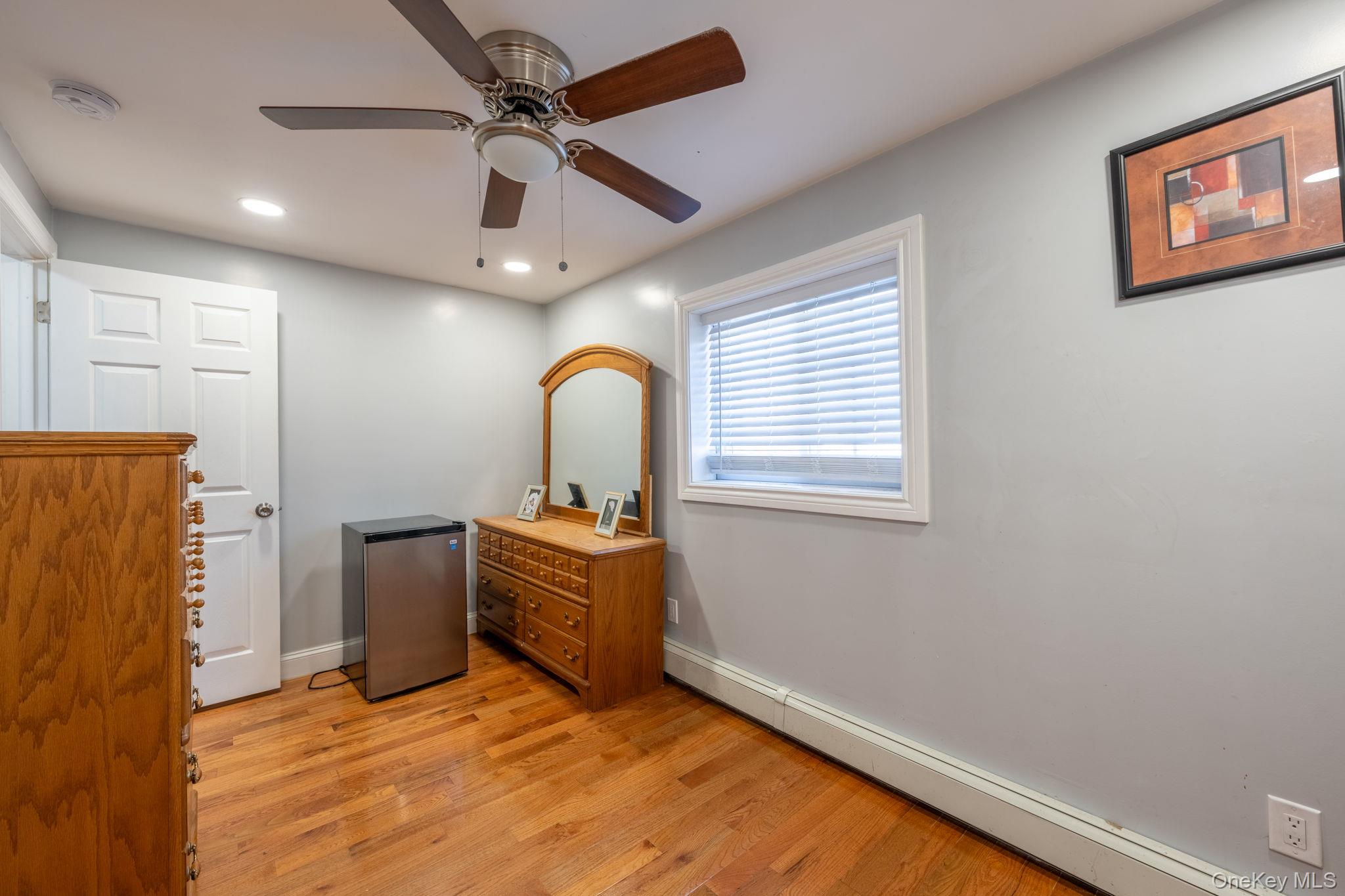 #4 photo, 11601 221st Street, Cambria Heights , NY 11411