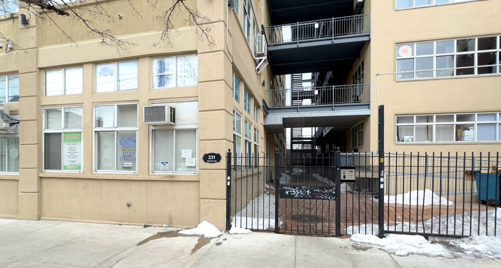 #3 photo, 231 Norman Avenue, #212, 布鲁克林 绿点 Greenpoint , NY 11222