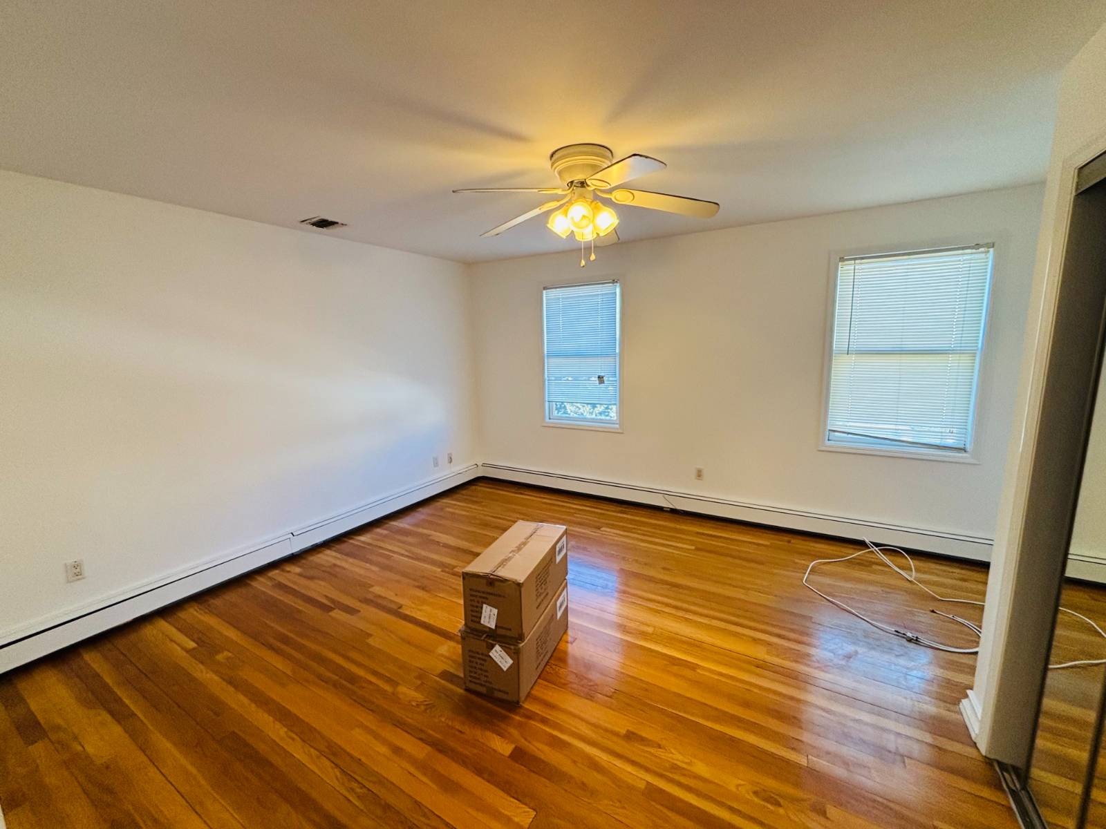 #5 photo, 3rd St, नासाउ काउंटी Glen Cove , NY 11542