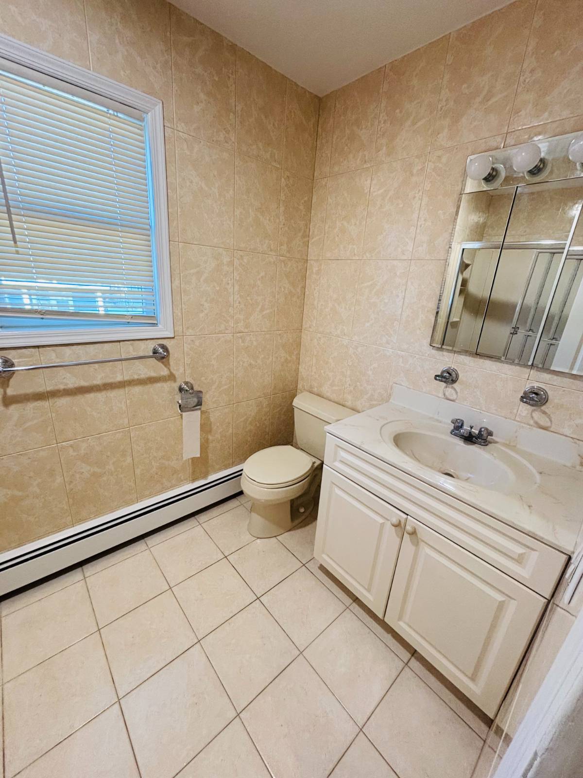 #8 photo, 3rd St, नासाउ काउंटी Glen Cove , NY 11542