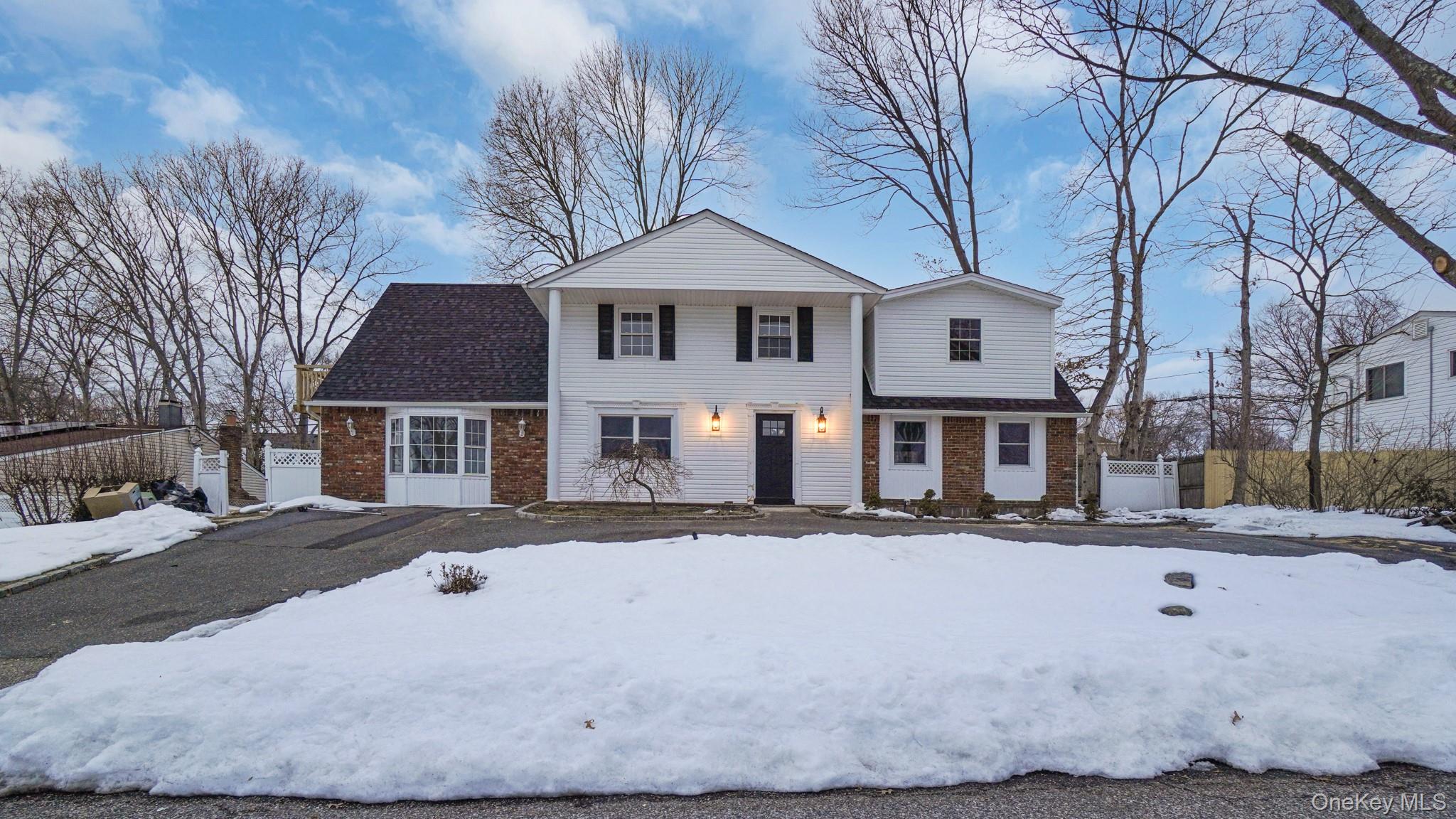 #1 photo, 35 John Street, Саффолк ‖ Port Jefferson Station , NY 11776