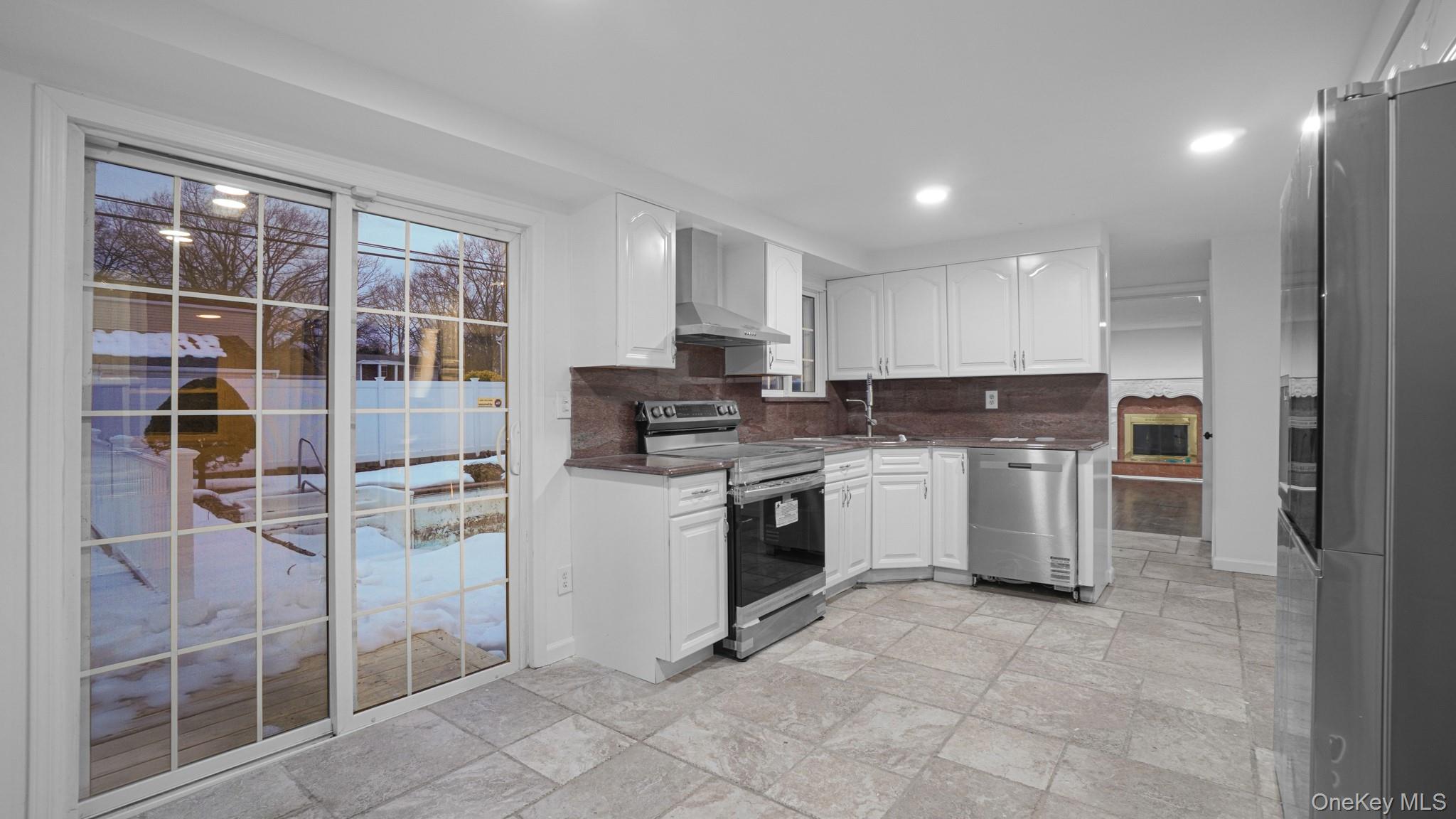 #4 photo, 35 John Street, Саффолк ‖ Port Jefferson Station , NY 11776