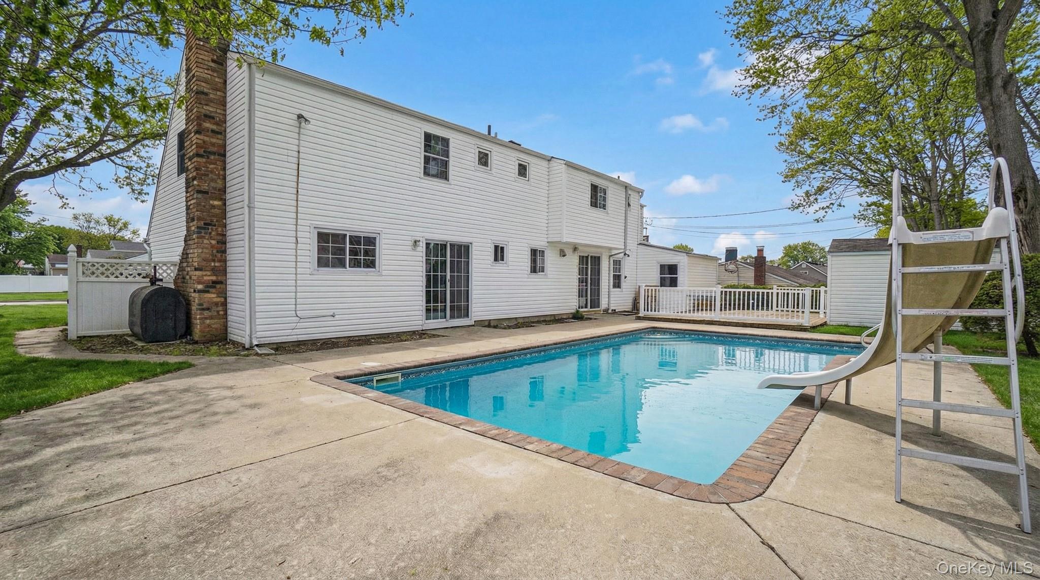 #6 photo, 35 John Street, Саффолк ‖ Port Jefferson Station , NY 11776