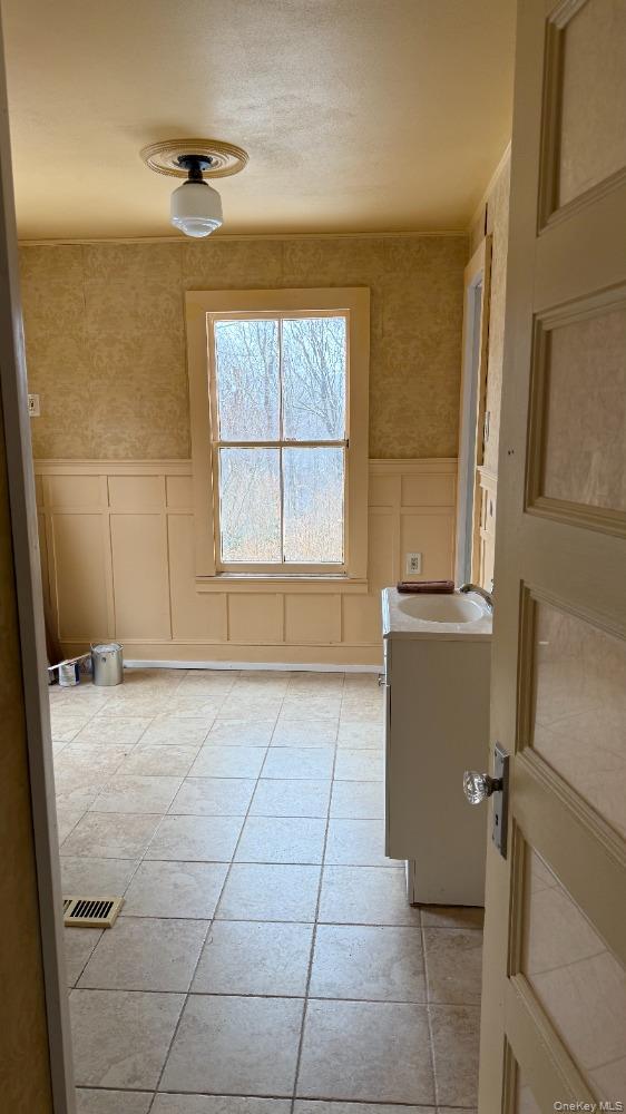 #10 photo, 215-217 Old Route 22, Pawling , NY 12564