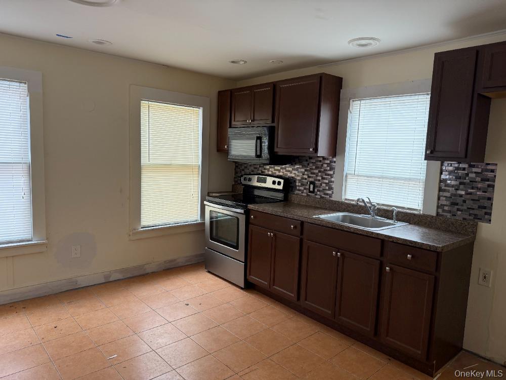 #5 photo, 215-217 Old Route 22, Pawling , NY 12564