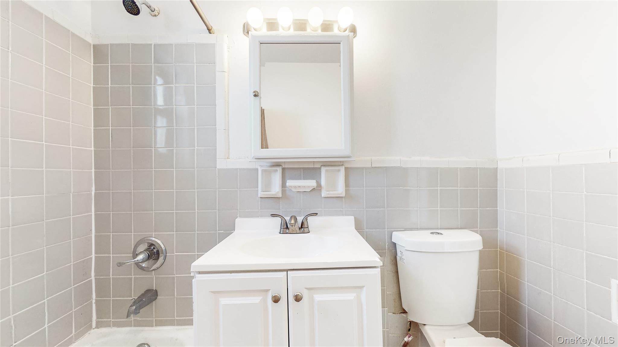 #17 photo, 61 White Oak Street, New Rochelle , NY 10801