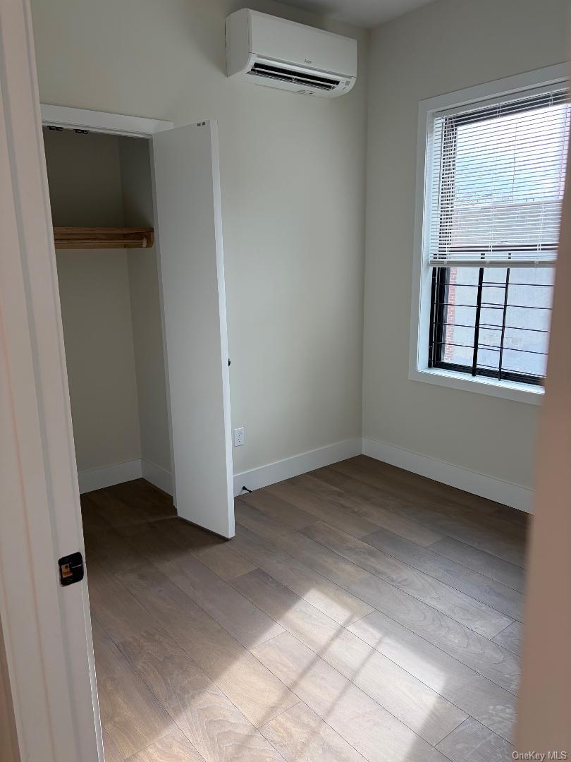 #4 photo, 687 Nepperhan Avenue, Yonkers , NY 10703