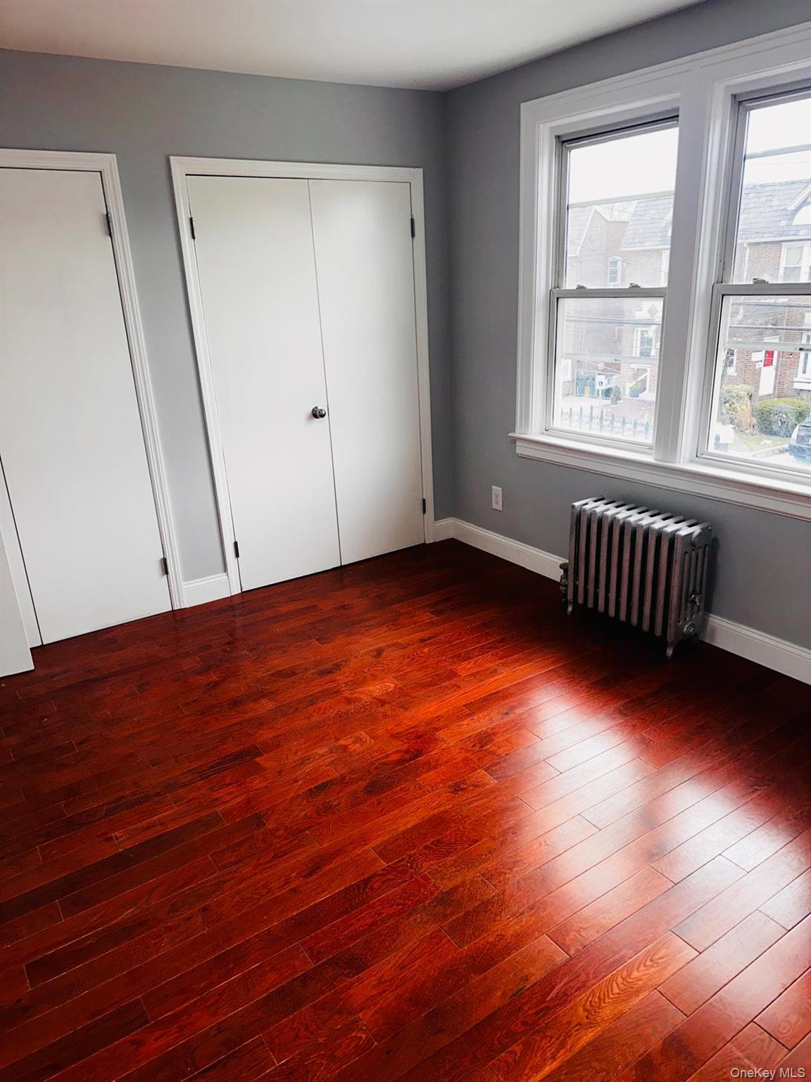 #16 photo, 95-27 239th Street, מחוז נסאו Floral Park , NY 11001