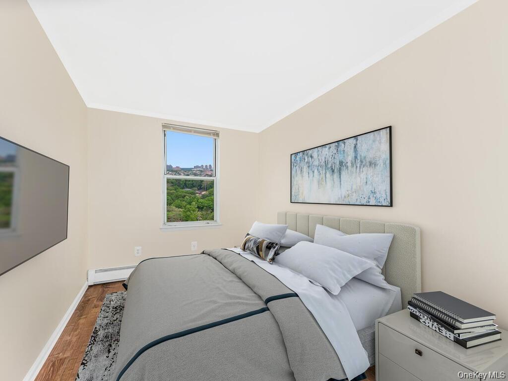 #6 photo, 946 E 181st Street, הברונקס Bronx , NY 10460