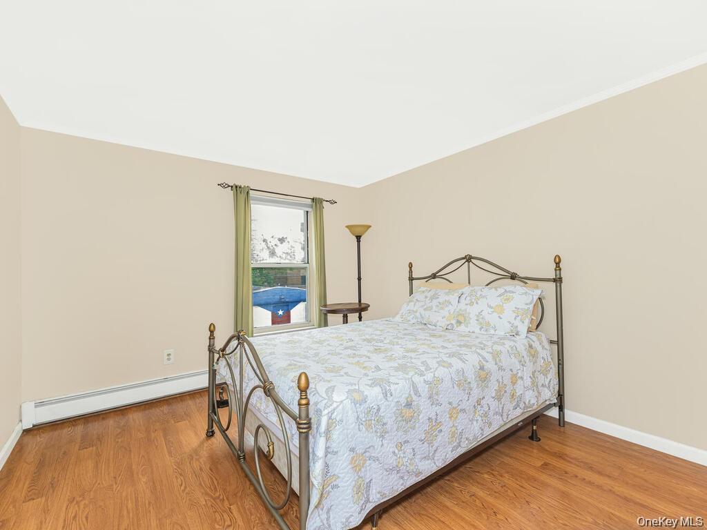 #7 photo, 946 E 181st Street, הברונקס Bronx , NY 10460