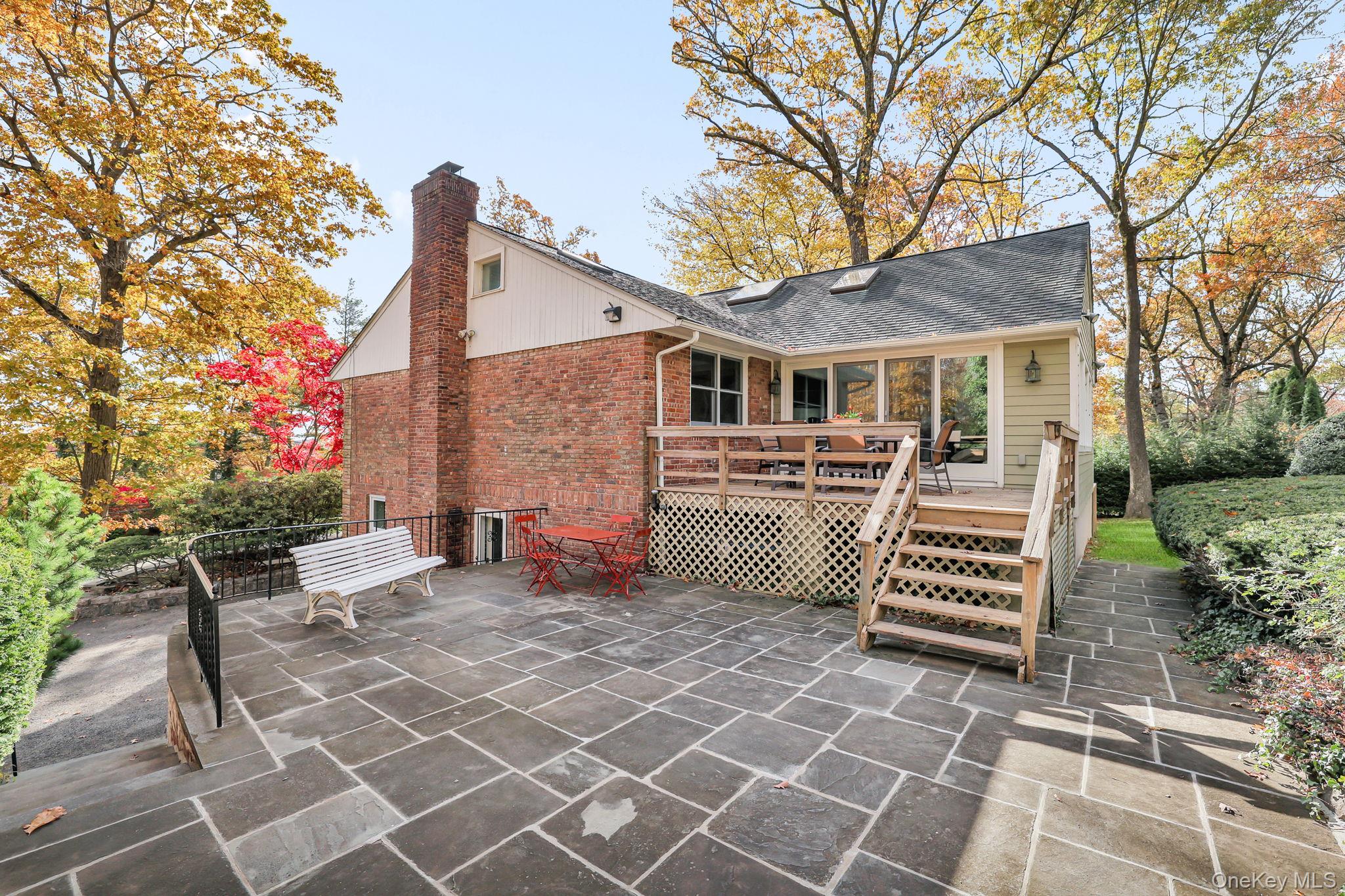 #7 photo, 331 Old Colony Road, Hartsdale , NY 10530