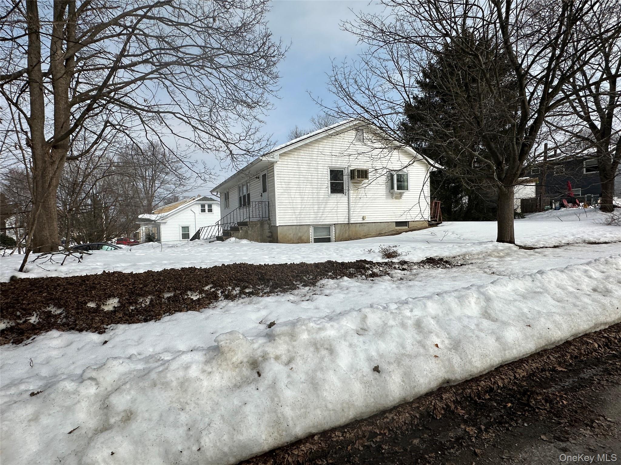 #2 photo, 77 Melrose Avenue, New Windsor , NY 12553