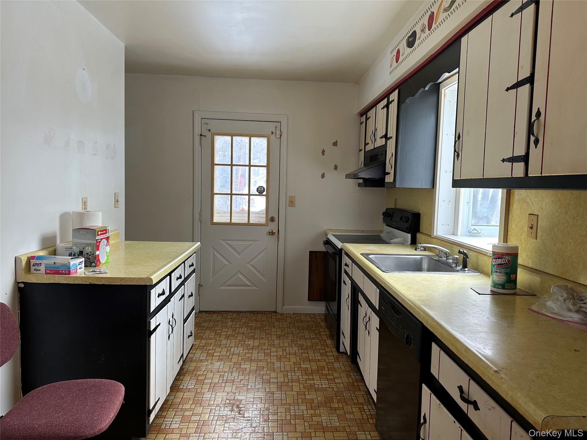 #6 photo, 77 Melrose Avenue, New Windsor , NY 12553