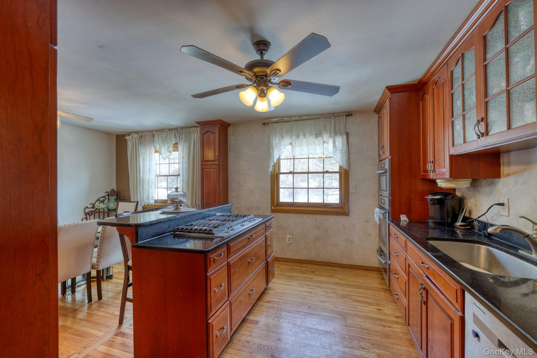 #11 photo, 14 Capital Drive, Washingtonville , NY 10992