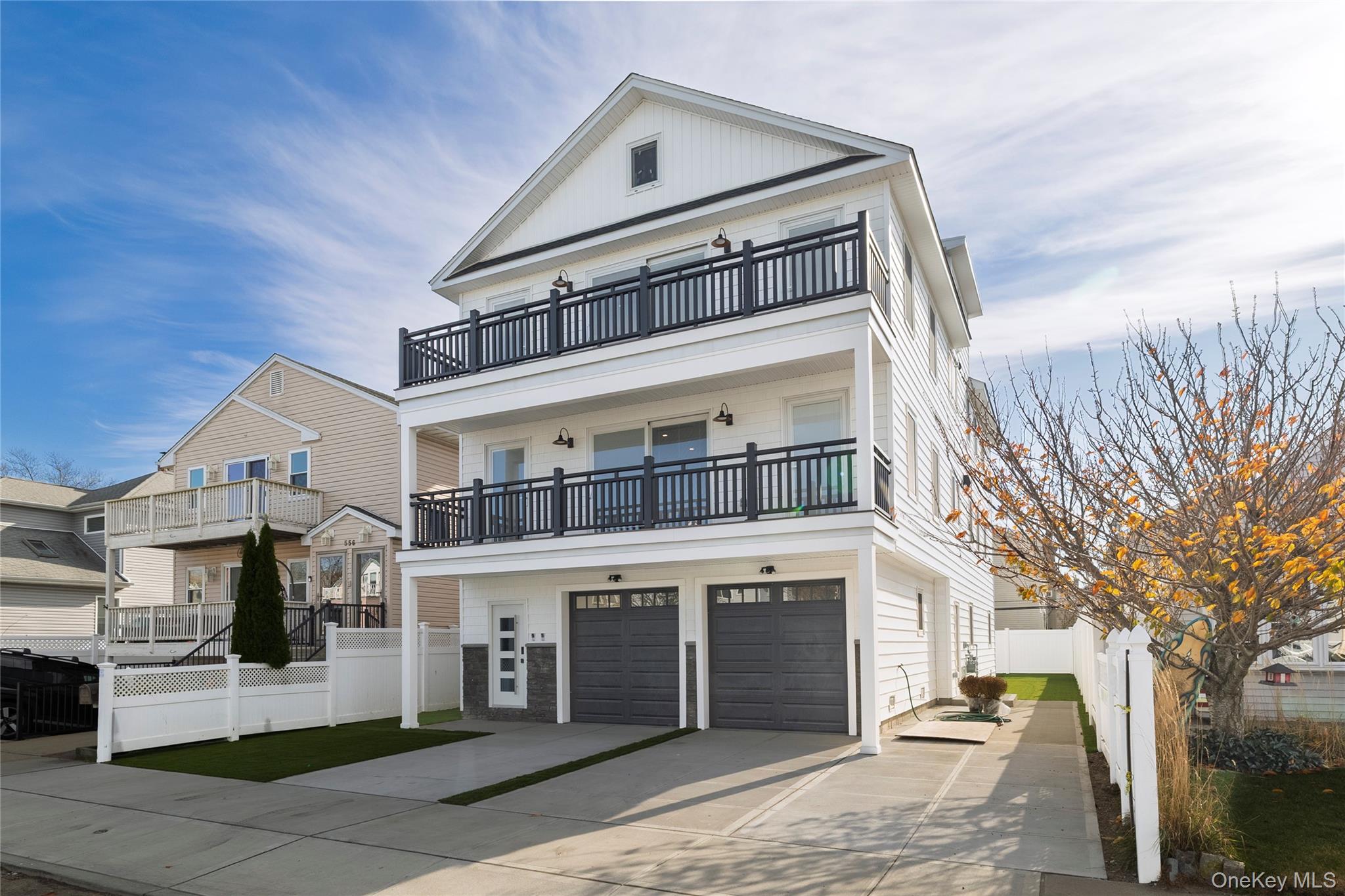 #2 photo, 550 E Harrison Street, Long Beach , NY 11561