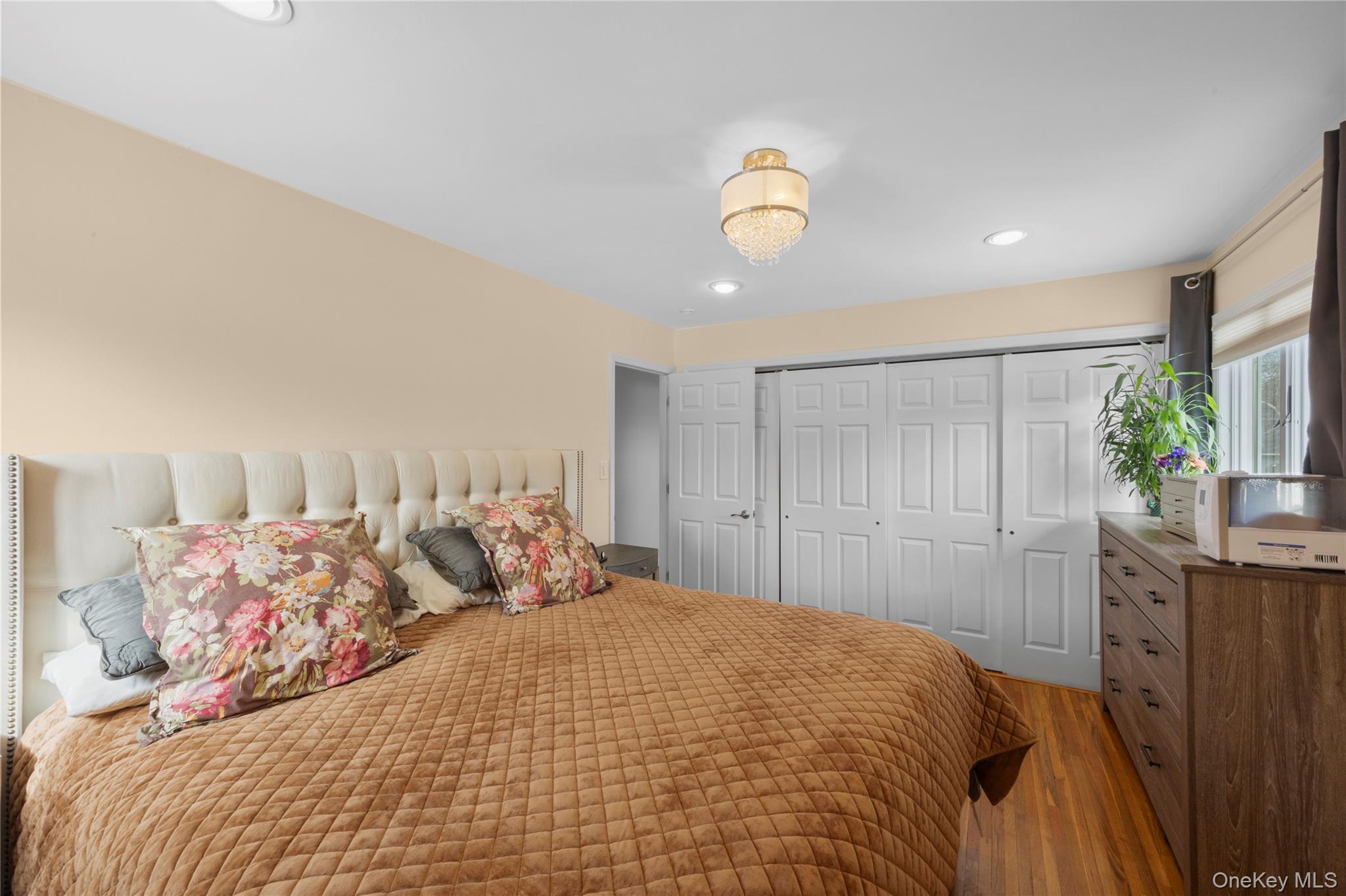 #11 photo, 5 Metcale Lane, East Northport , NY 11731