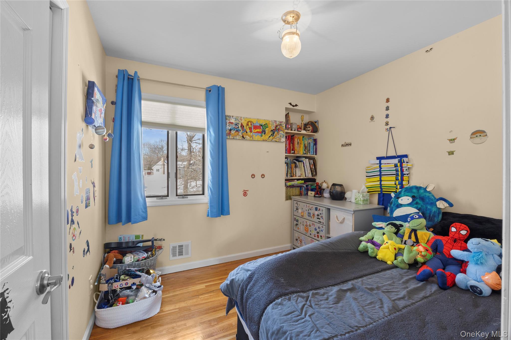 #13 photo, 5 Metcale Lane, East Northport , NY 11731