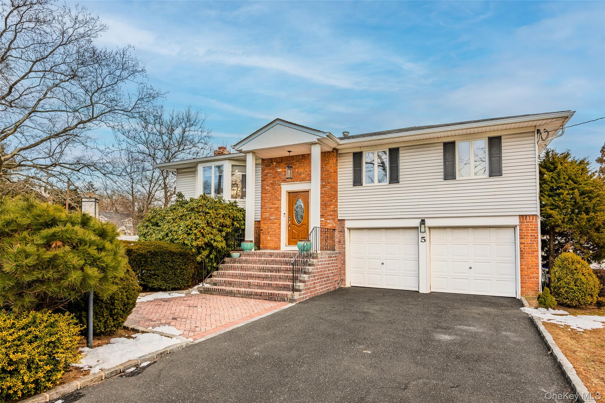 #2 photo, 5 Metcale Lane, East Northport , NY 11731