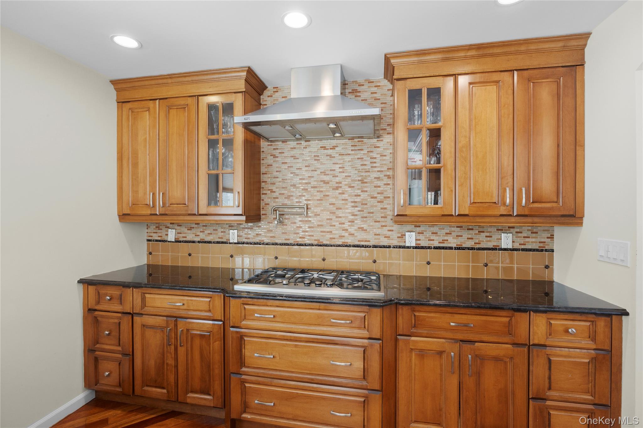 #9 photo, 5 Metcale Lane, East Northport , NY 11731