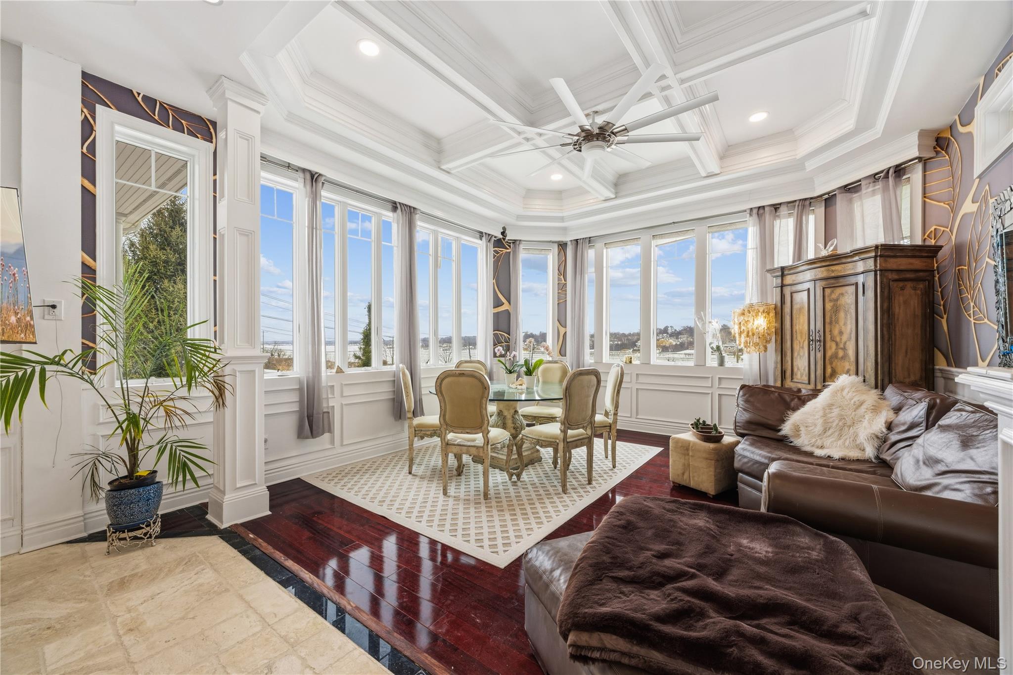 #13 photo, 333 E Shore Road, 롱 아일랜드 Kings Point , NY 11023